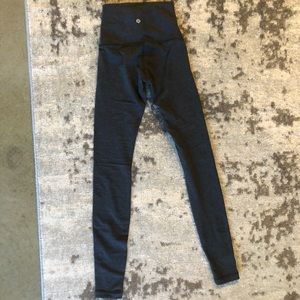 Never worn Lululemon leggings